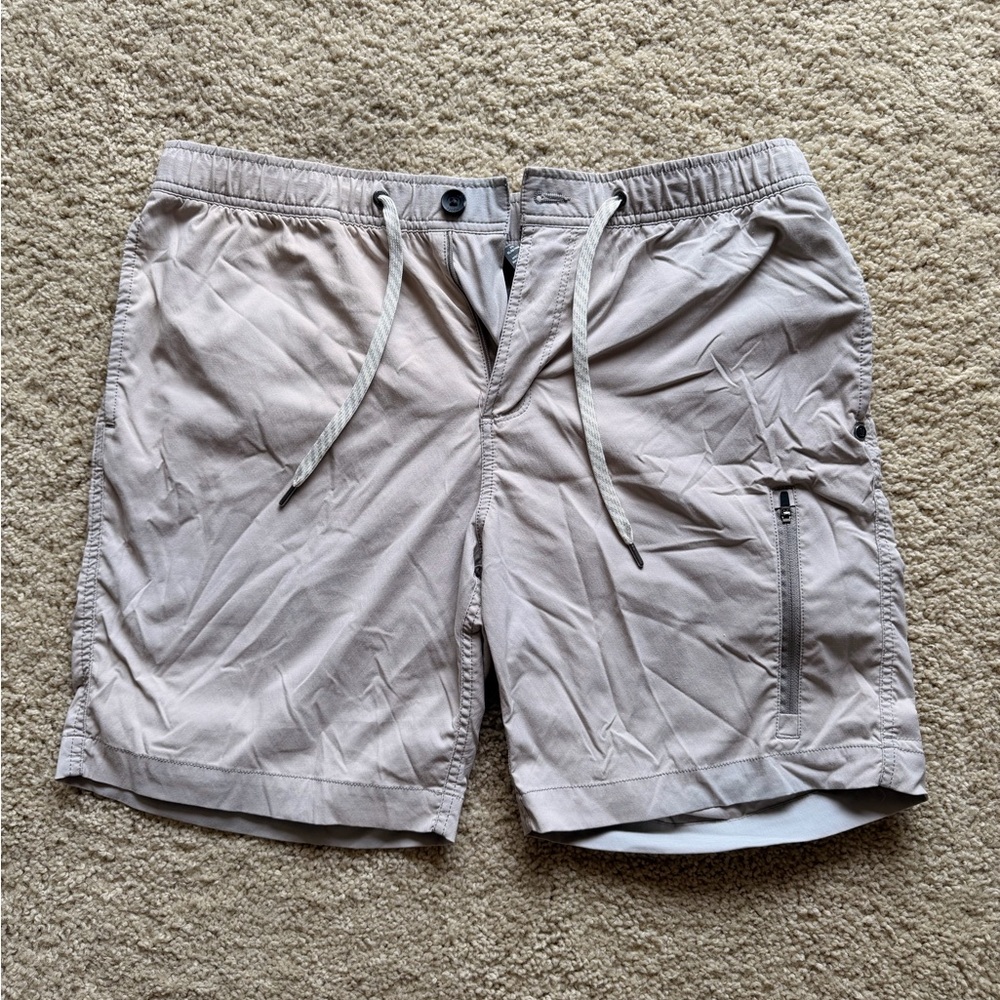 Vuori Men's Light Taupe Hybrid Shorts with Zipper Pocket